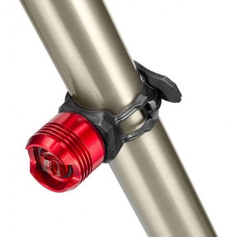 Фонарь габаритный задний JY-3006T, красный Фонарь габаритный задний JY-3006T, красный